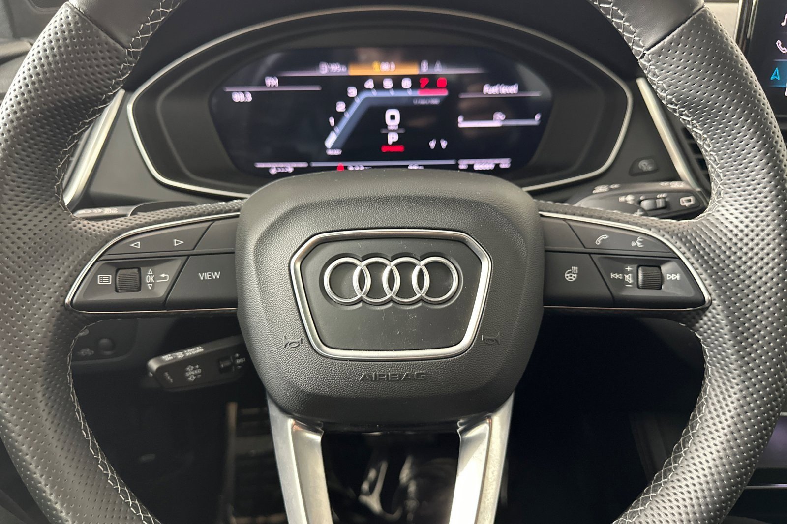 Used 2023 Audi SQ5 Premium Plus w/ Premium Plus Package image 22