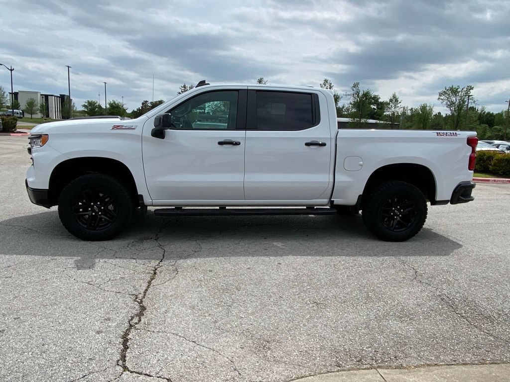 Used 2024 Chevrolet Silverado 1500 LT Trail Boss w/ Protection Package AWD/4WD image 4