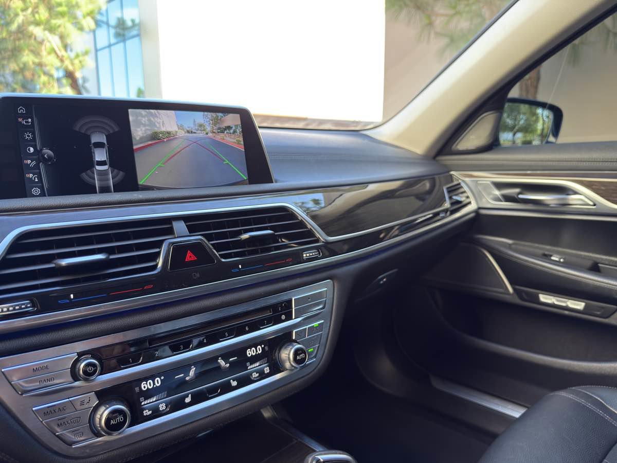 Used 2016 BMW 740i image 51