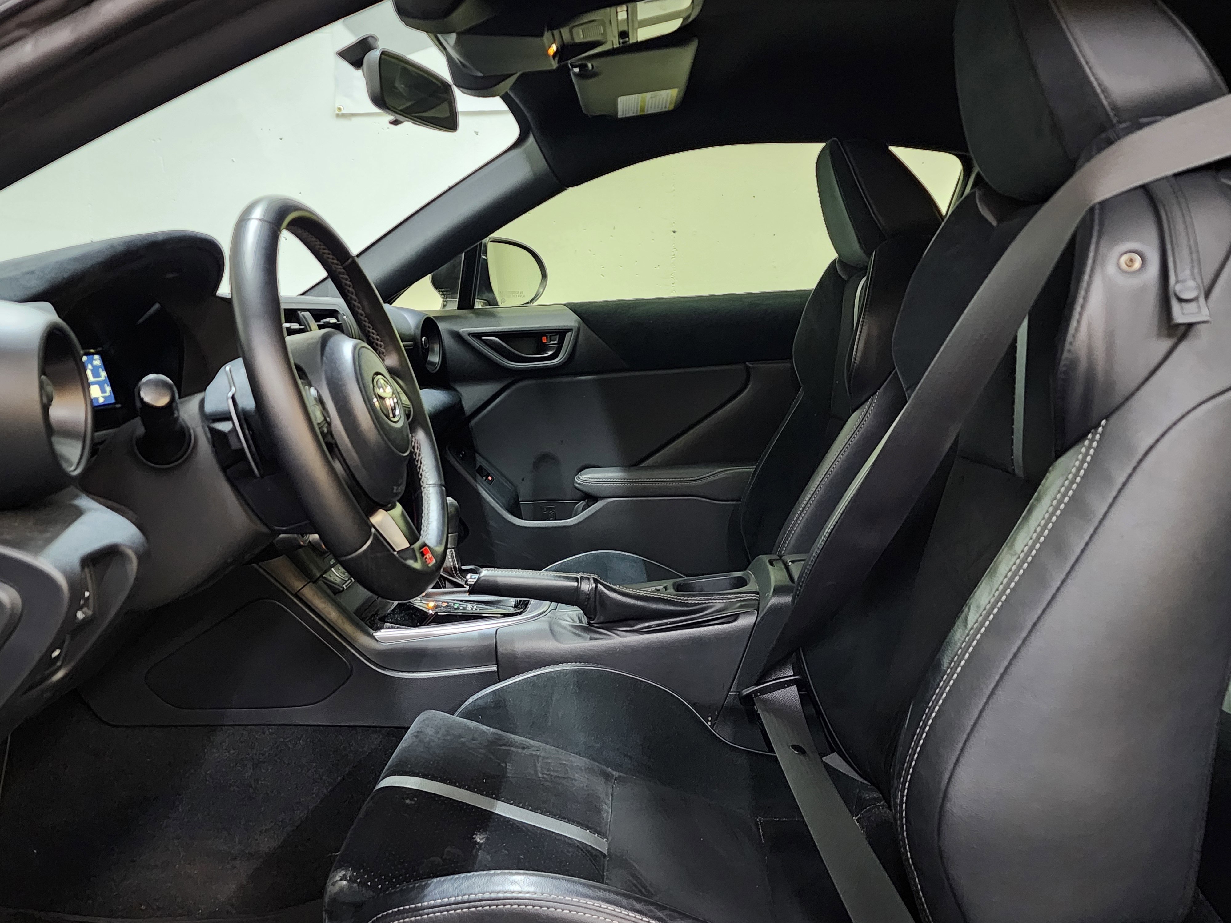 Used 2023 Toyota GR86 Premium image 13