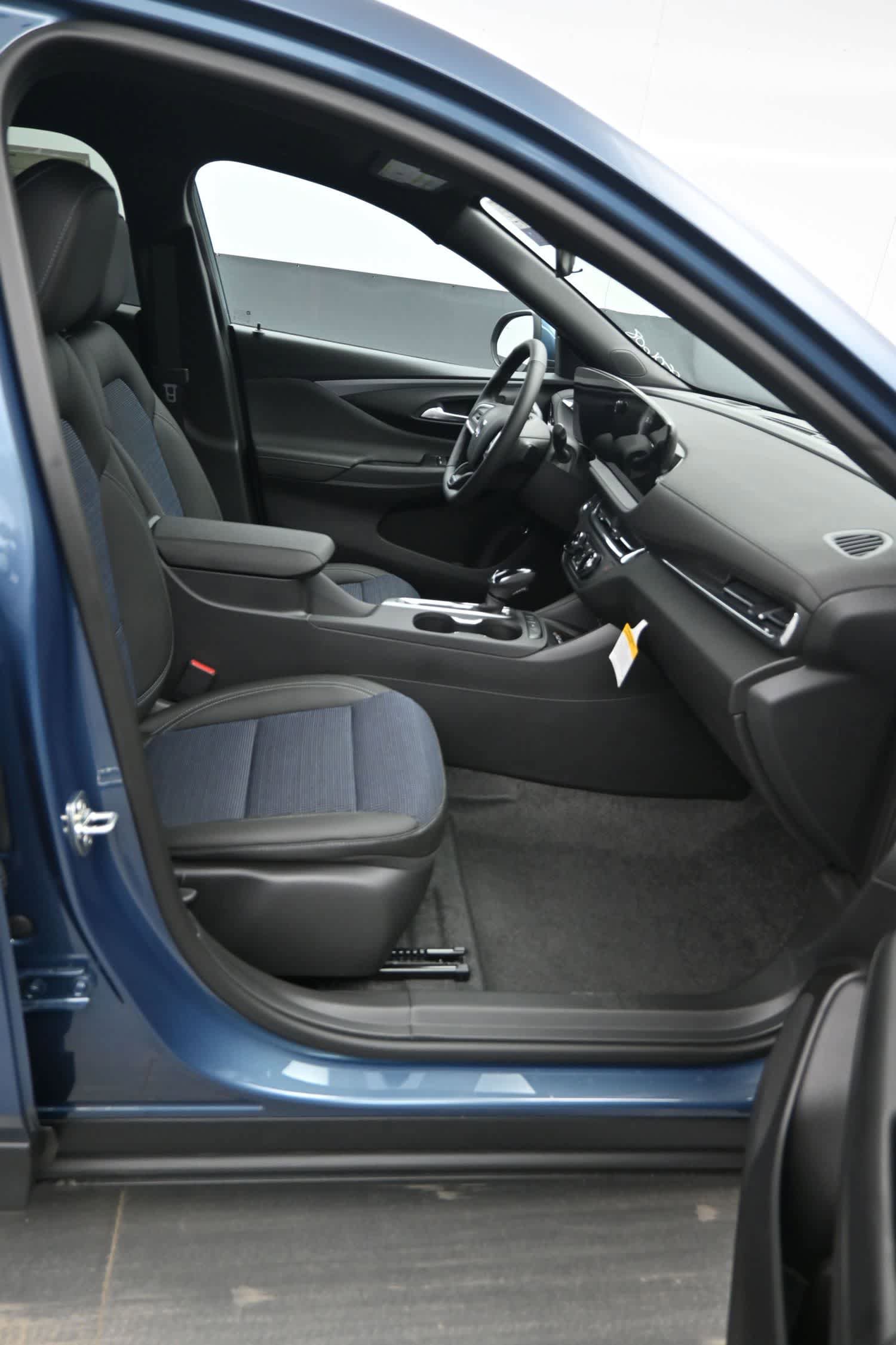 New 2026 Buick Envista Preferred w/ Convenience I Package FWD image 11