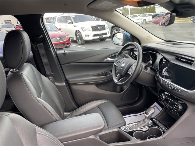 Used 2021 Buick Encore GX Essence w/ Advanced Technology Package image 17