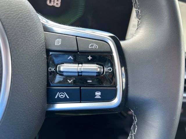 Used 2025 Kia Sorento EX image 25