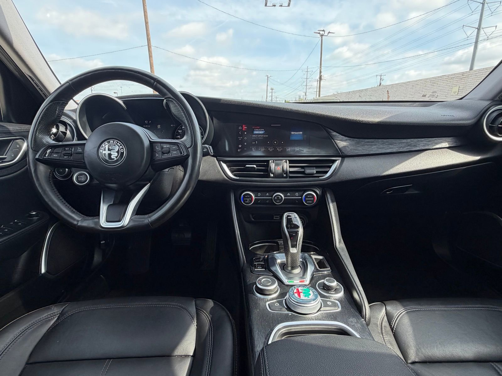 Used 2020 Alfa Romeo Giulia AWD w/ Quick Order Package 22J Sport image 12