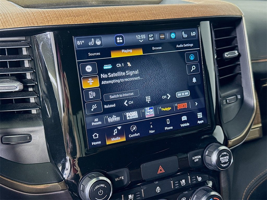 Used 2022 RAM 1500 Limited w/ Body Color Bumper Group image 31