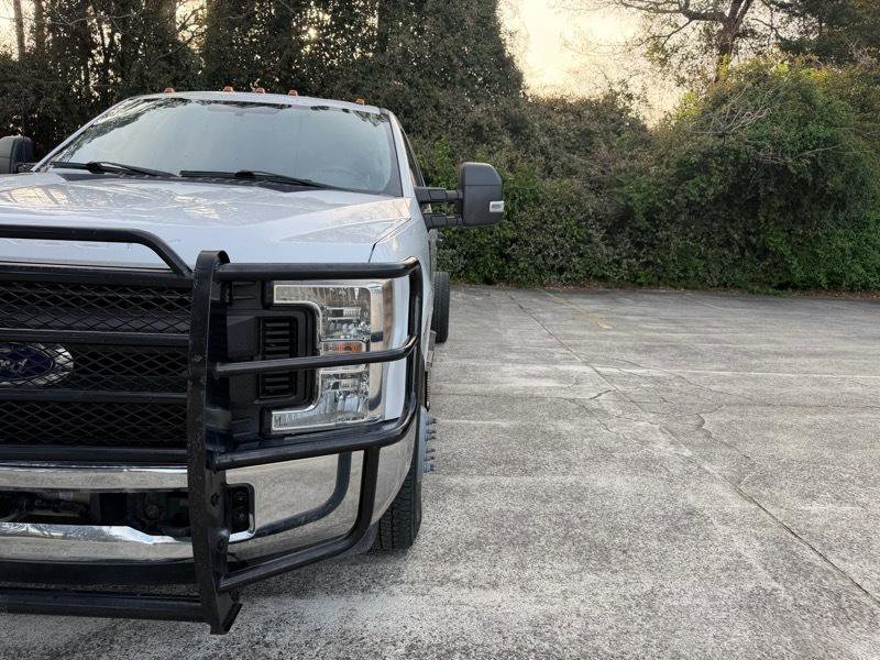 Used 2019 Ford F350 XL w/ Power Equipment Group image 15