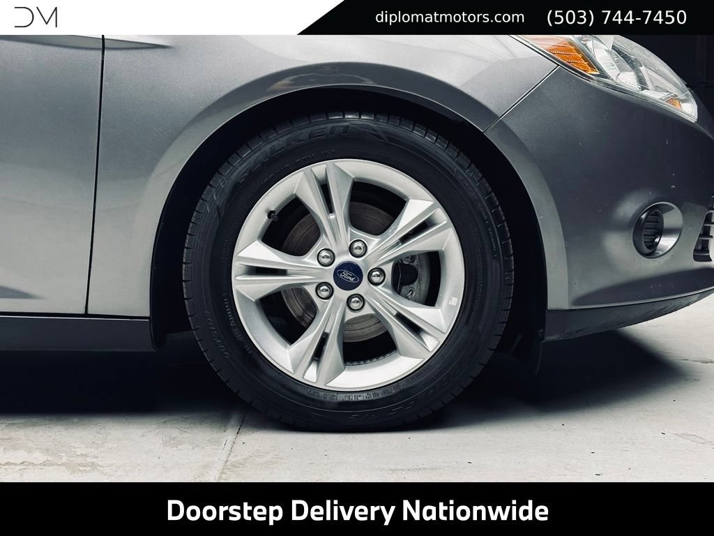 Used 2014 Ford Focus SE w/ SE Winter Package FWD image 41