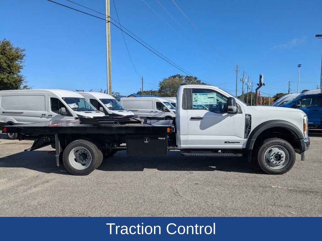 New 2025 Ford F550 4x4 Regular Cab Super Duty image 3