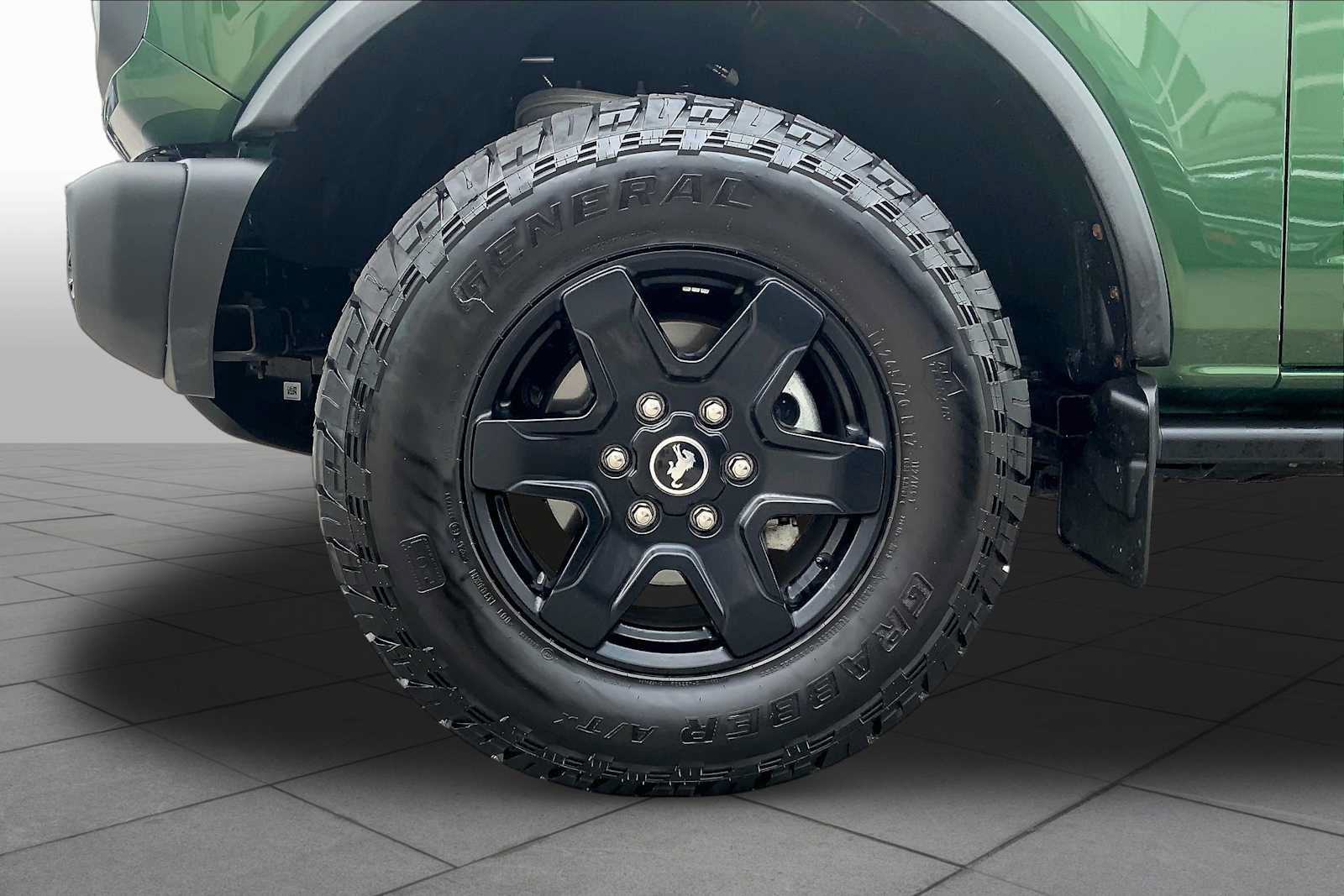 Used 2024 Ford Bronco Black Diamond AWD/4WD image 11