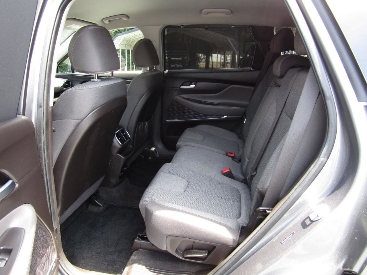Used 2019 Hyundai Santa Fe SEL FWD image 21