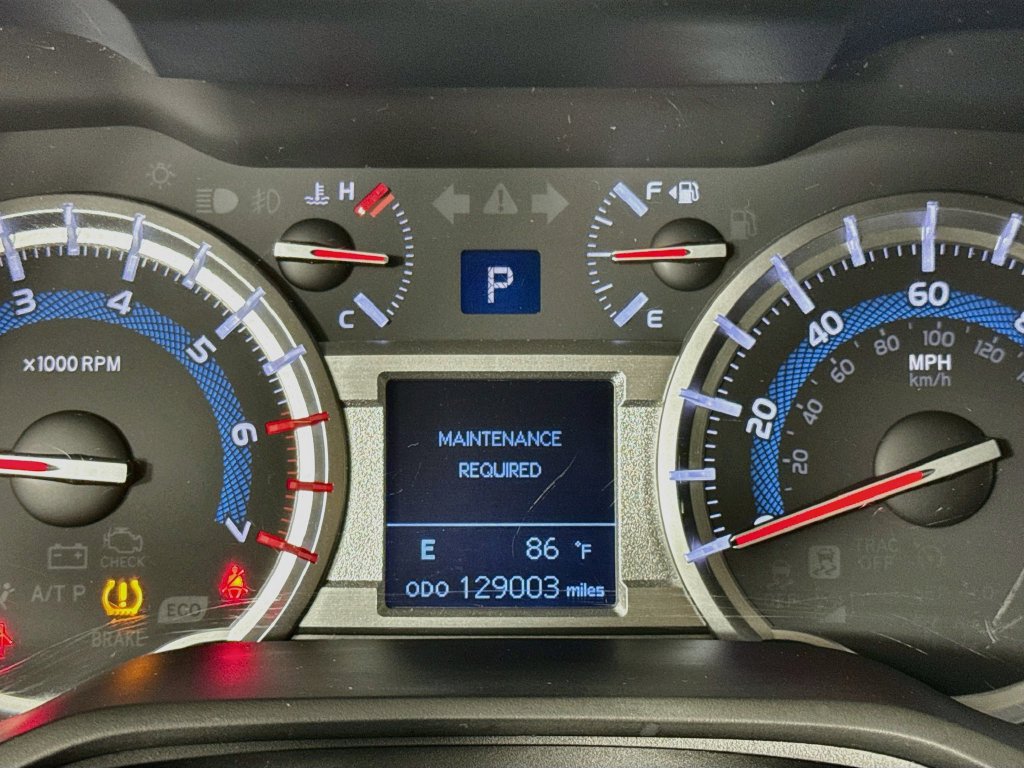 Used 2018 Toyota 4Runner Limited AWD/4WD image 15
