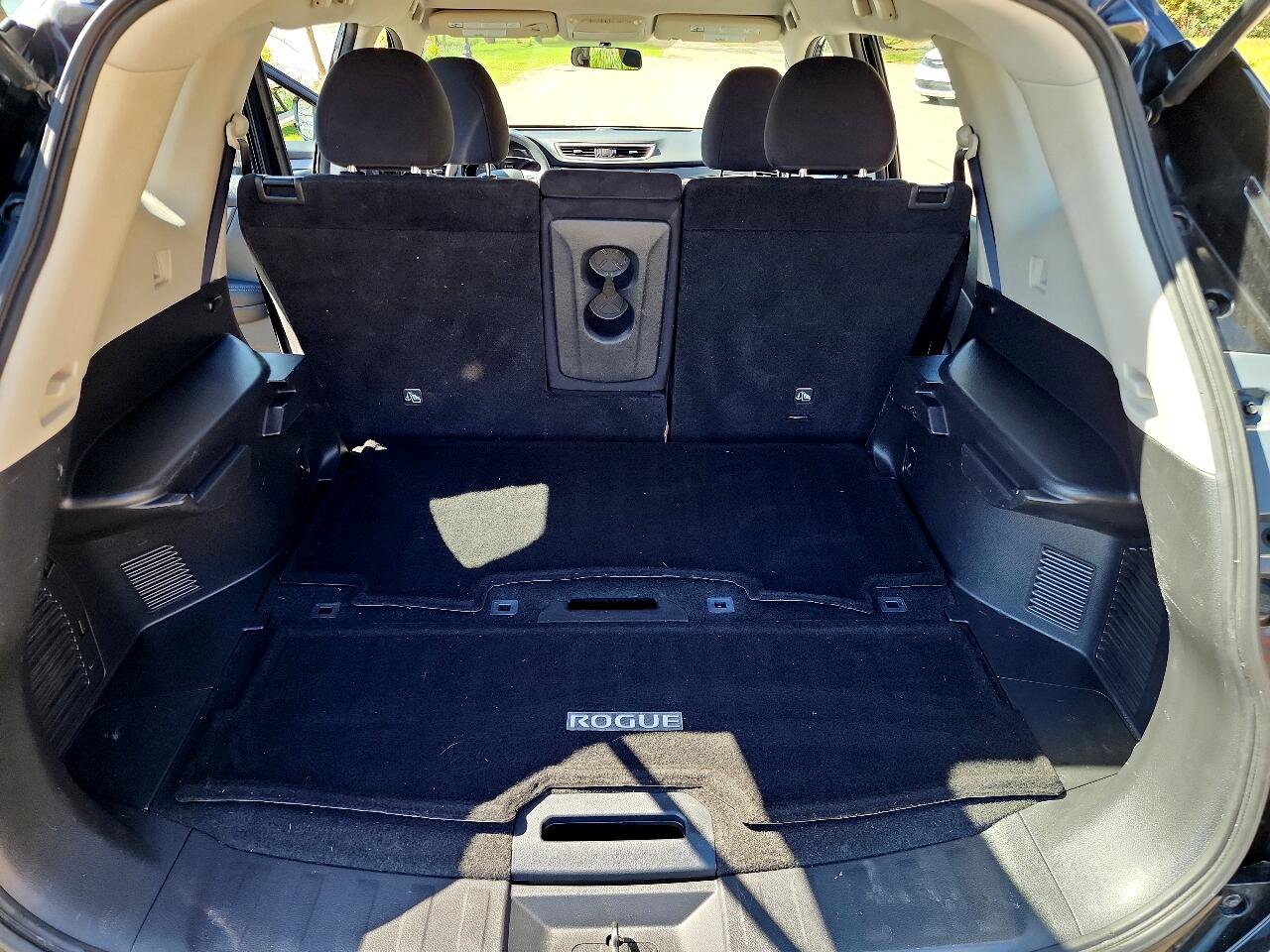 Used 2016 Nissan Rogue S image 10