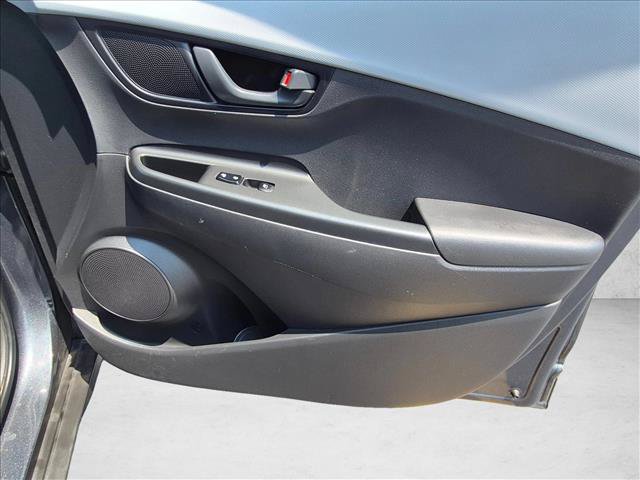 Used 2020 Hyundai Kona SE AWD/4WD image 27