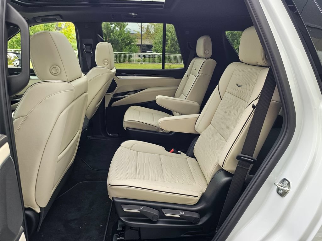 New 2026 Cadillac Escalade Sport w/ Touring Package AWD/4WD image 17