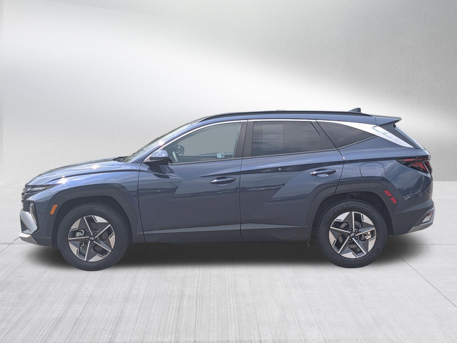 Used 2025 Hyundai Tucson SEL AWD/4WD image 4