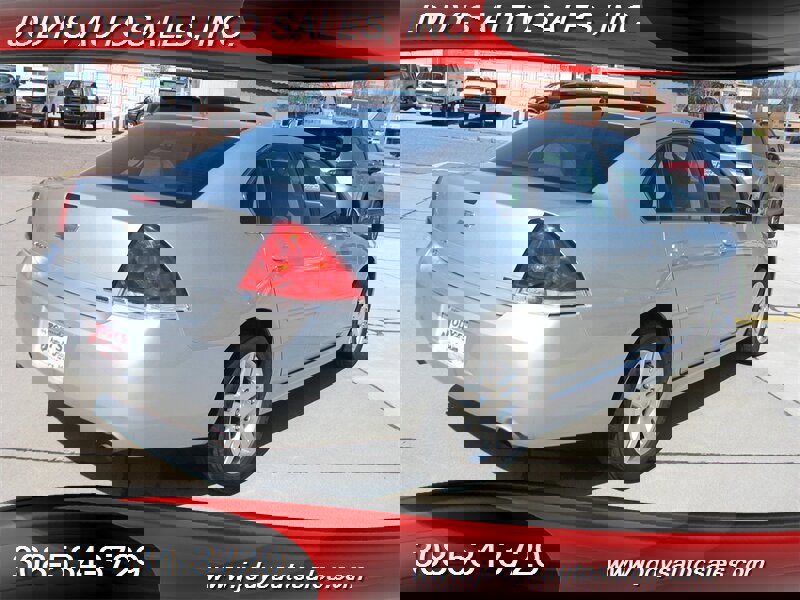 Used 2016 Chevrolet Impala LT FWD image 30