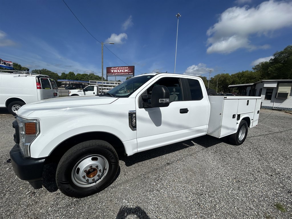 Used 2022 Ford F350 XL w/ Power Equipment Group RWD image 1
