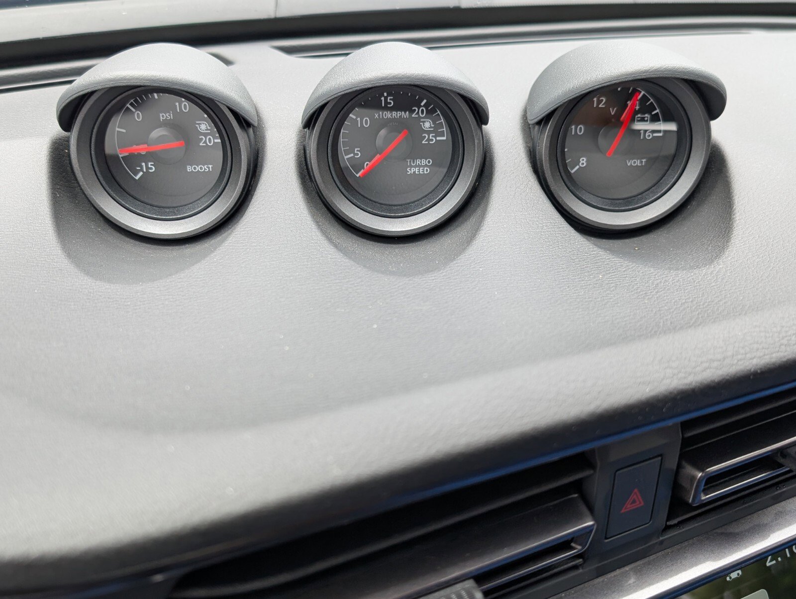 Certified 2025 Nissan Z Performance w/ Floor Mat Package image 26