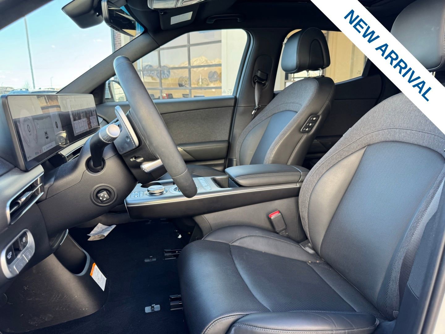 Used 2025 Genesis GV60 Advanced image 16