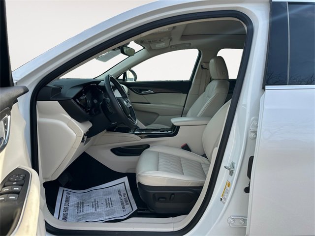 Used 2023 Buick Envision Avenir image 9