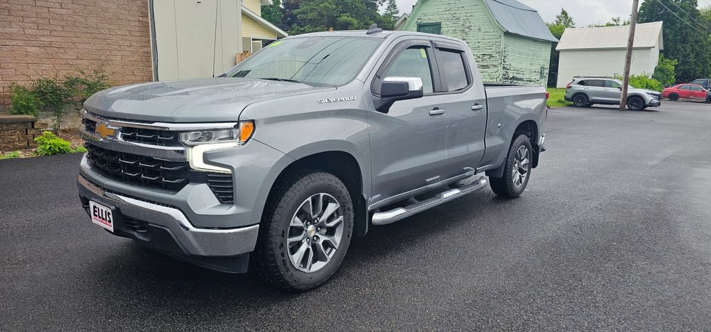 Certified 2026 Chevrolet Silverado 1500 LT AWD/4WD image 3