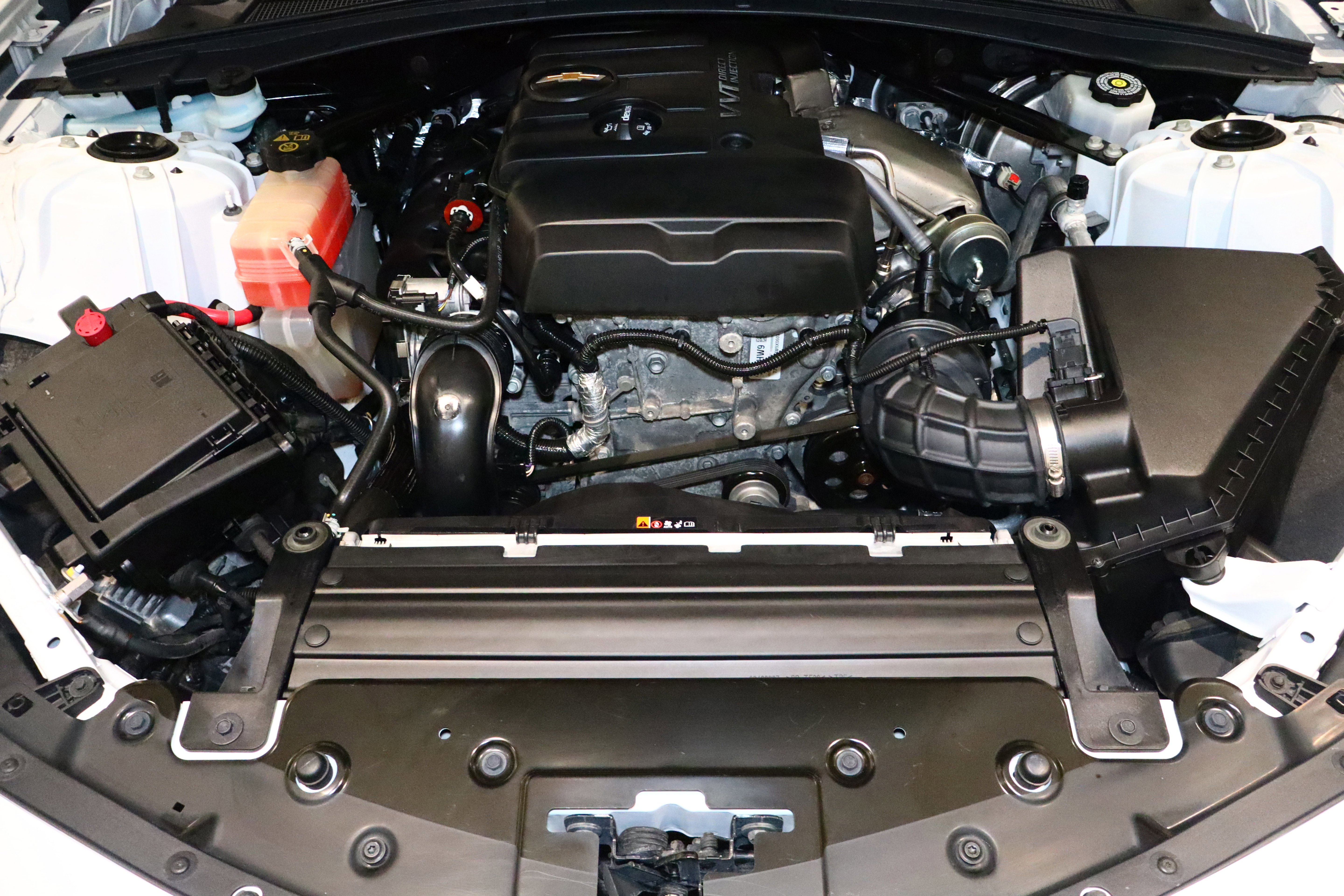 Used 2020 Chevrolet Camaro LT image 32