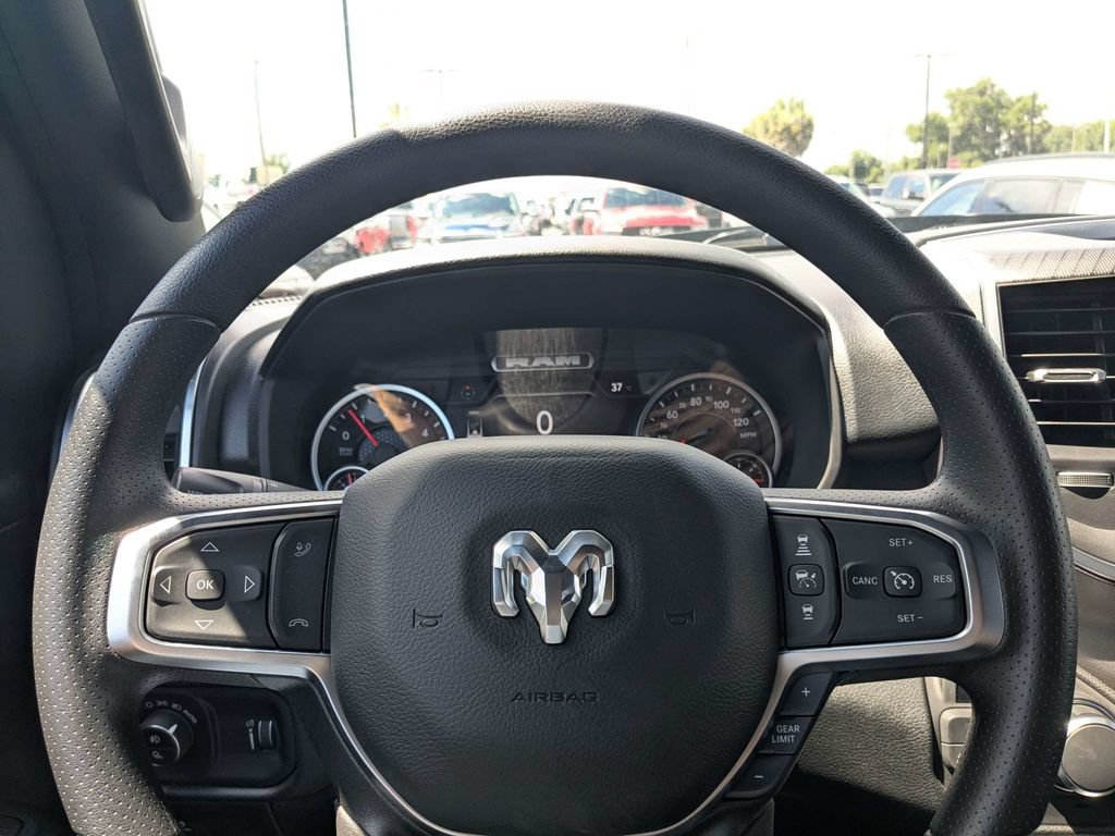 New 2026 RAM 1500 Express AWD/4WD image 22