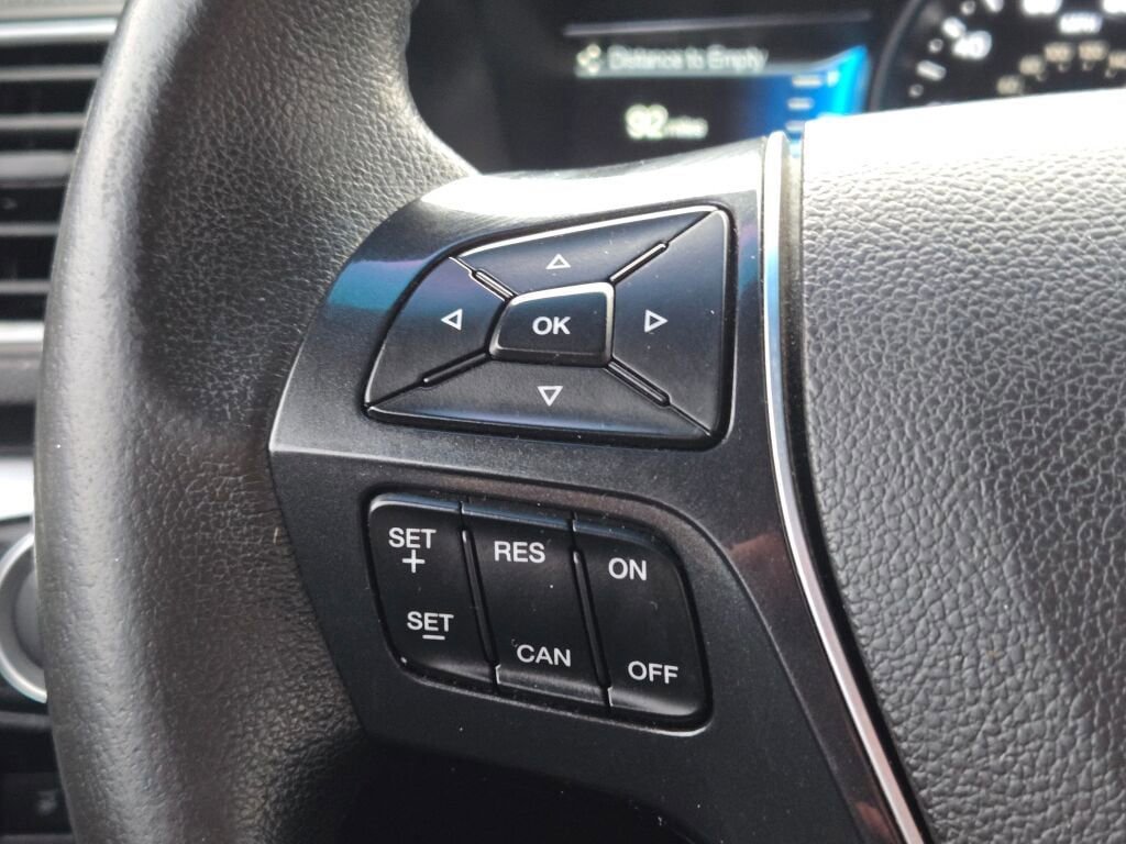 Used 2016 Ford Explorer Limited image 29