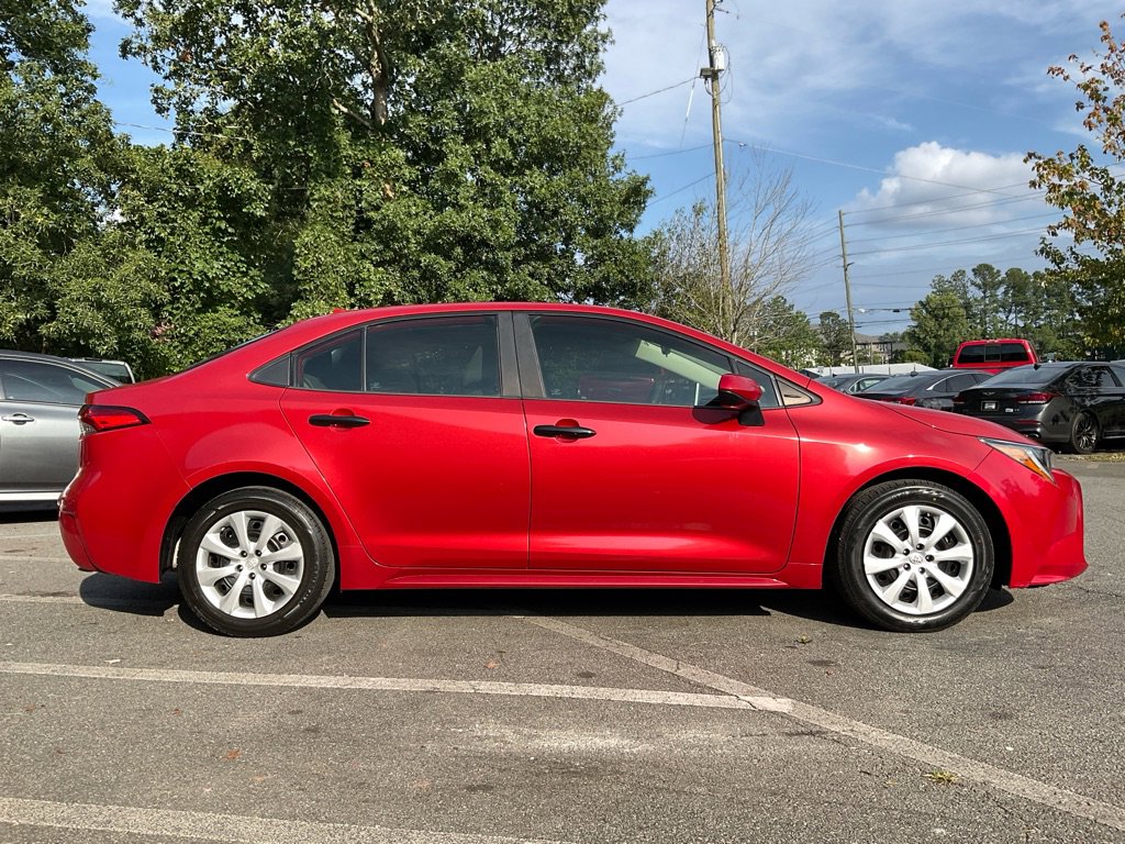 Used 2021 Toyota Corolla LE image 4