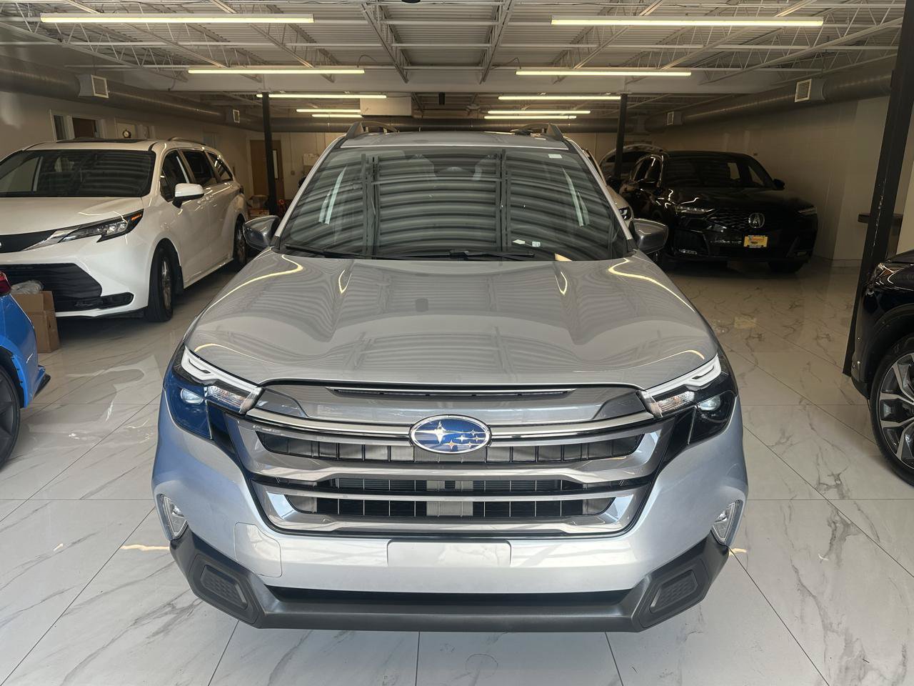 Used 2025 Subaru Forester Premium AWD/4WD image 2