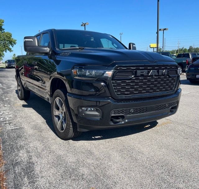 Used 2026 RAM 1500 Tradesman w/ Off Road Group AWD/4WD image 5