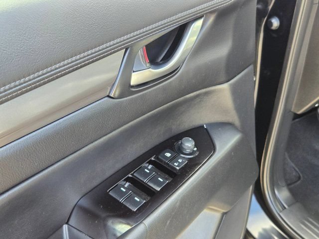 Used 2025 MAZDA CX-5 AWD 2.5 S w/ Select Package image 14