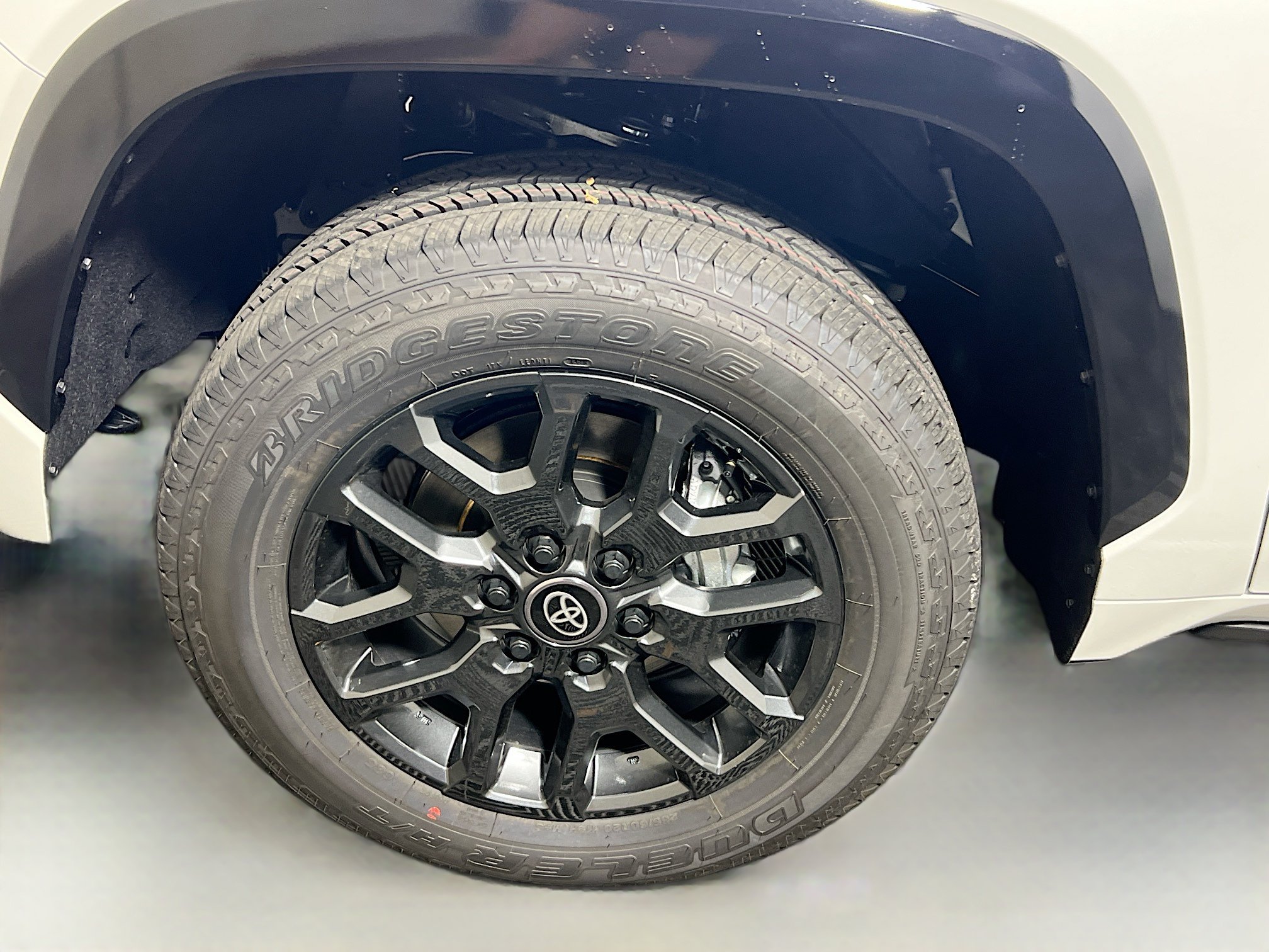 New 2026 Toyota Tundra Platinum AWD/4WD image 13