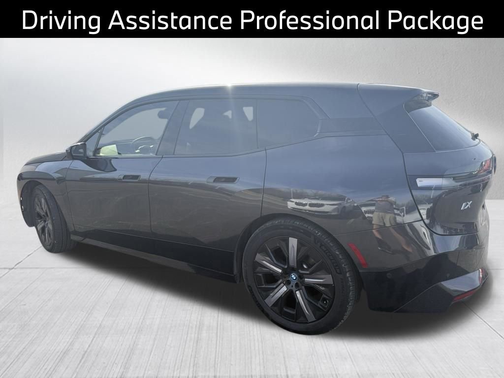 Certified 2023 BMW iX xDrive50 w/ Premium Package image 10