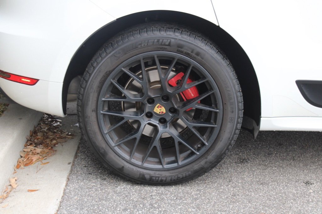 Certified 2017 Porsche Macan GTS image 14