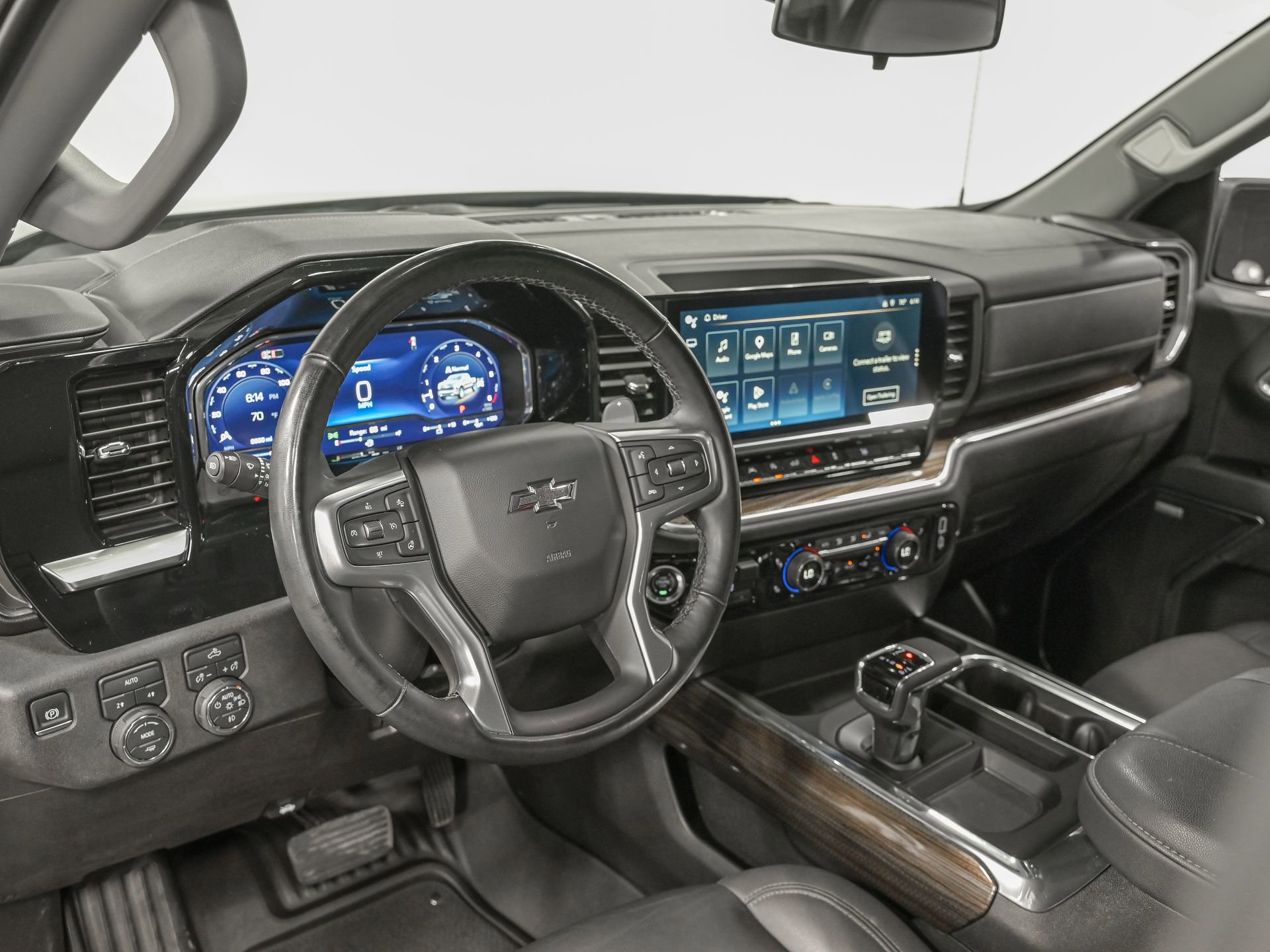 Used 2024 Chevrolet Silverado 1500 RST w/ Dark Appearance Package AWD/4WD image 15