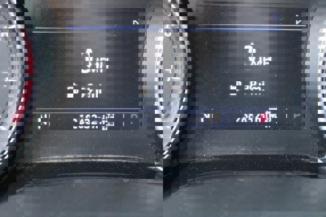 Used 2021 Buick Encore GX Essence image 10