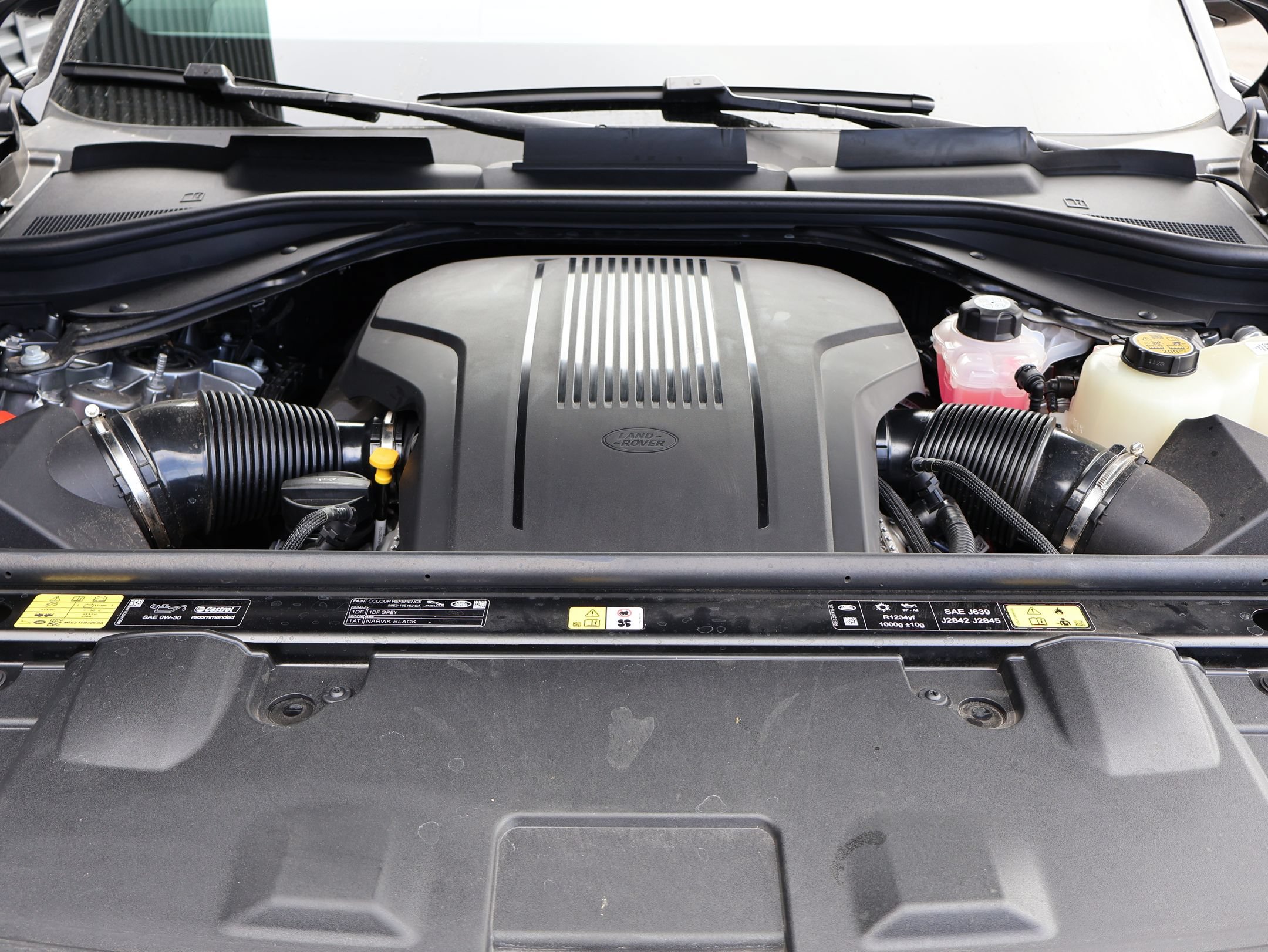 Used 2025 Land Rover Range Rover Autobiography AWD/4WD image 32
