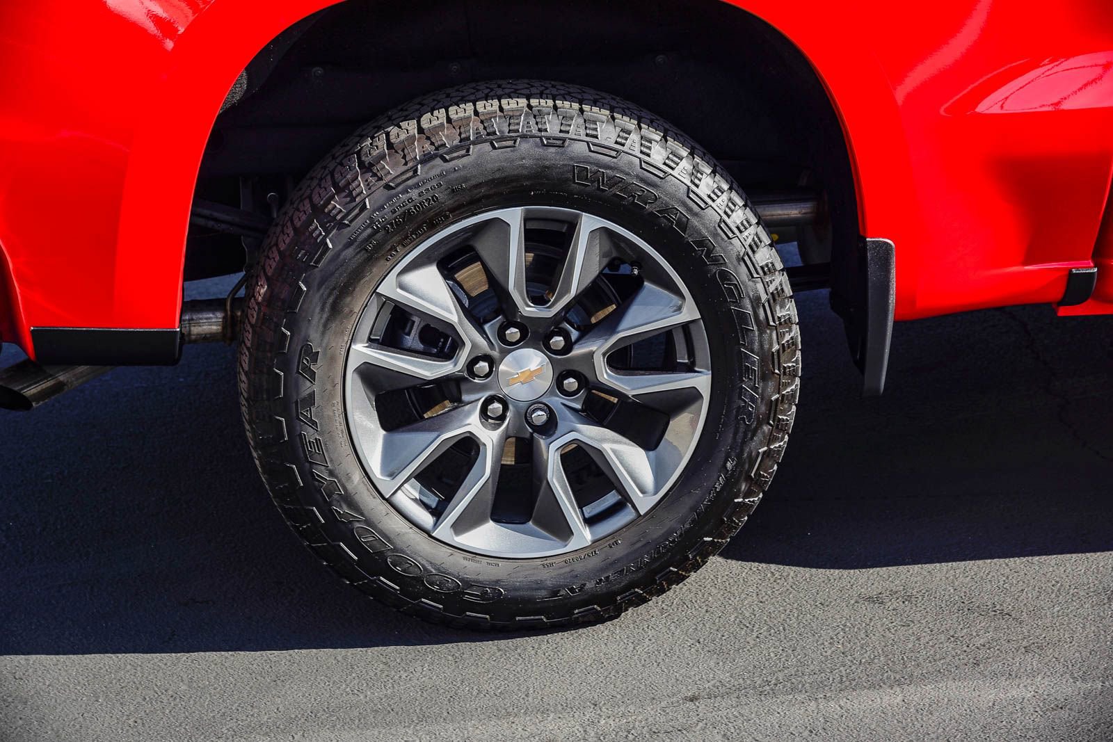 Used 2025 Chevrolet Silverado 1500 LT w/ Safety Package image 9