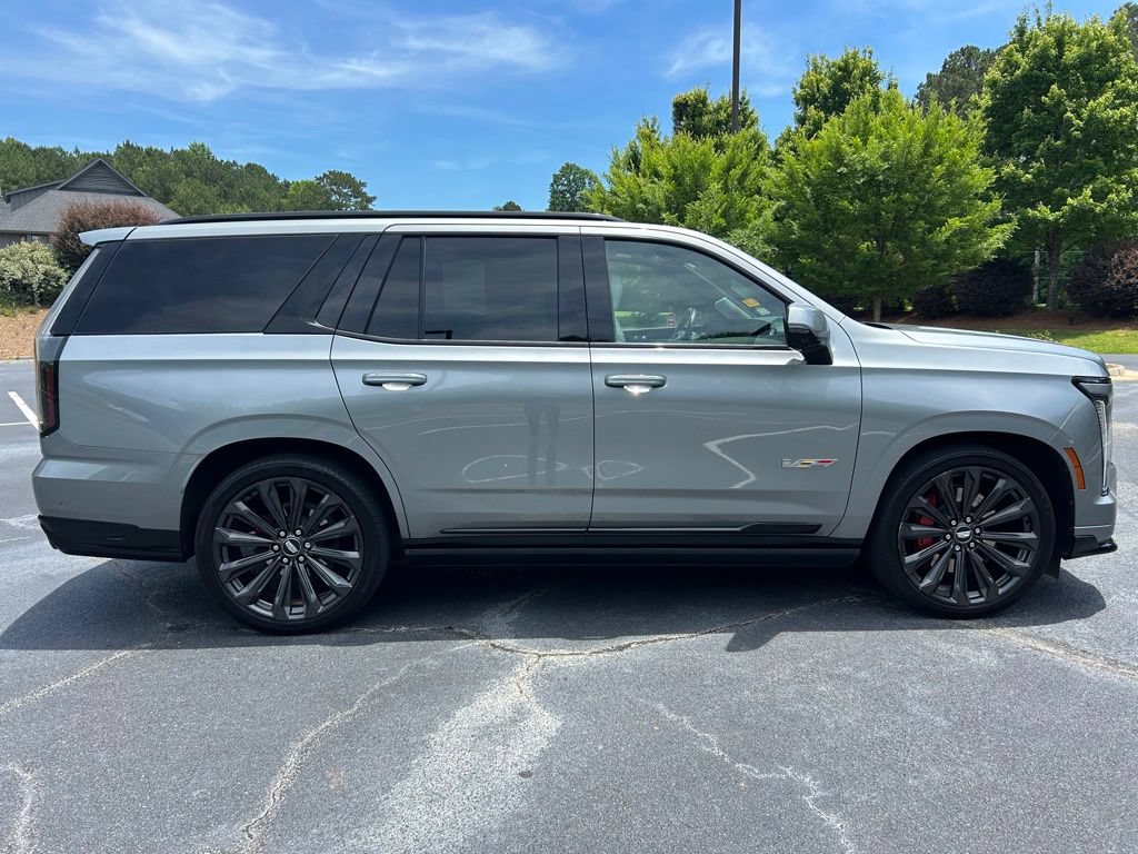 Used 2025 Cadillac Escalade V AWD/4WD image 28
