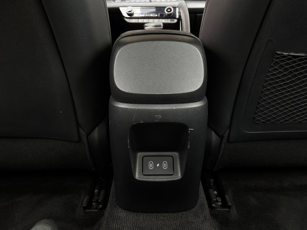 Used 2025 Hyundai Elantra Limited FWD image 13