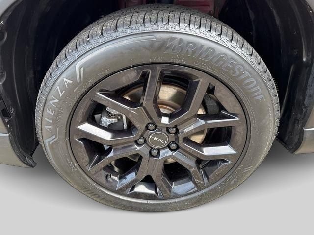 Certified 2025 Honda Pilot Touring image 5