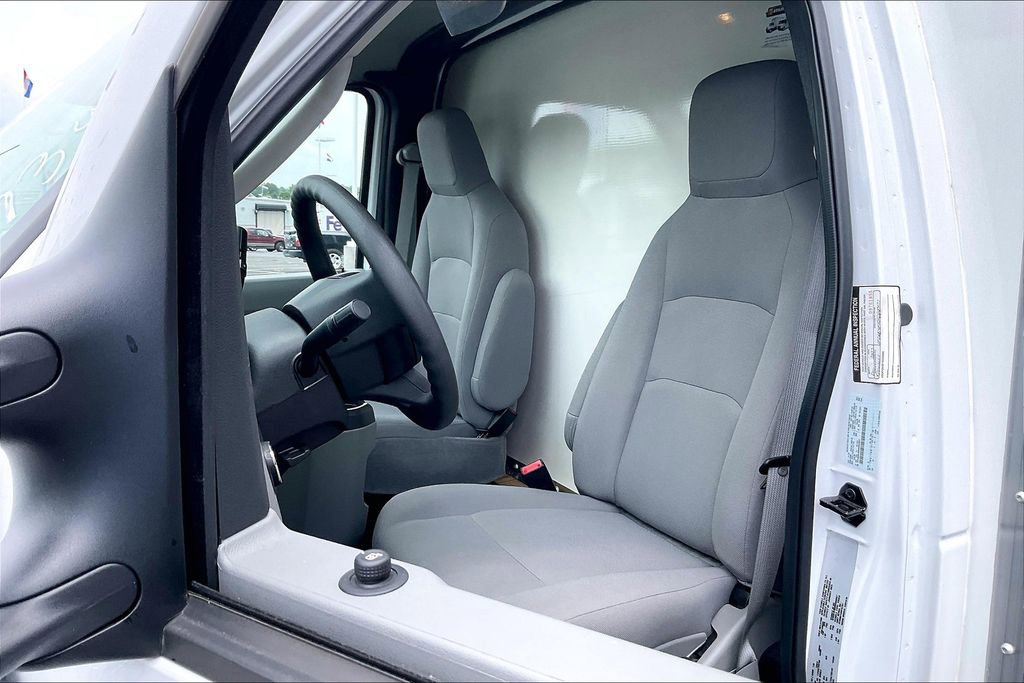 New 2024 Ford E-450 and Econoline 450 Super Duty w/ Driver's Safety Package image 9