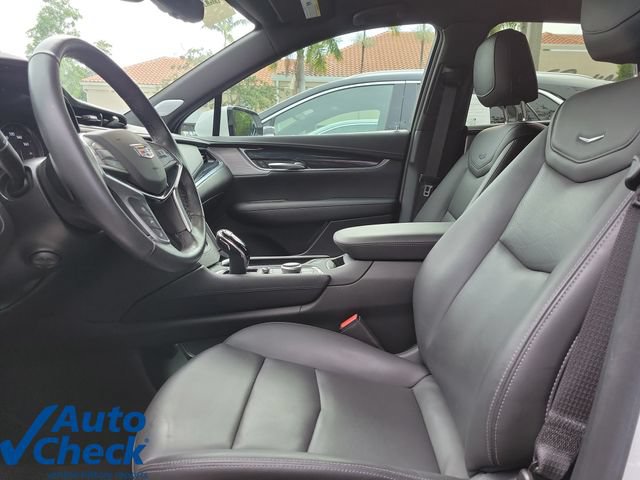 Certified 2024 Cadillac XT5 Premium Luxury w/ Technology Package FWD image 19