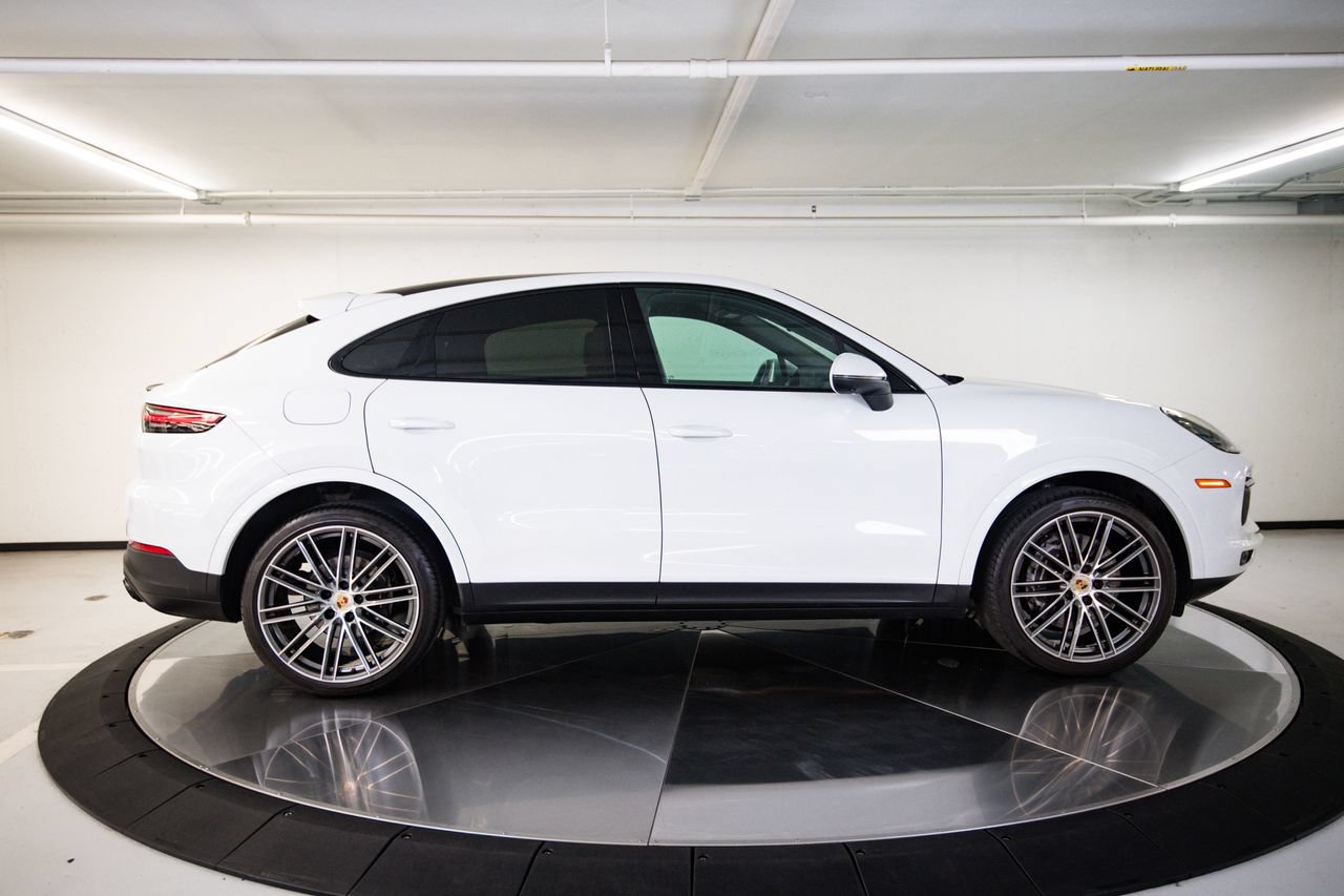 Certified 2023 Porsche Cayenne Platinum Edition AWD/4WD image 8
