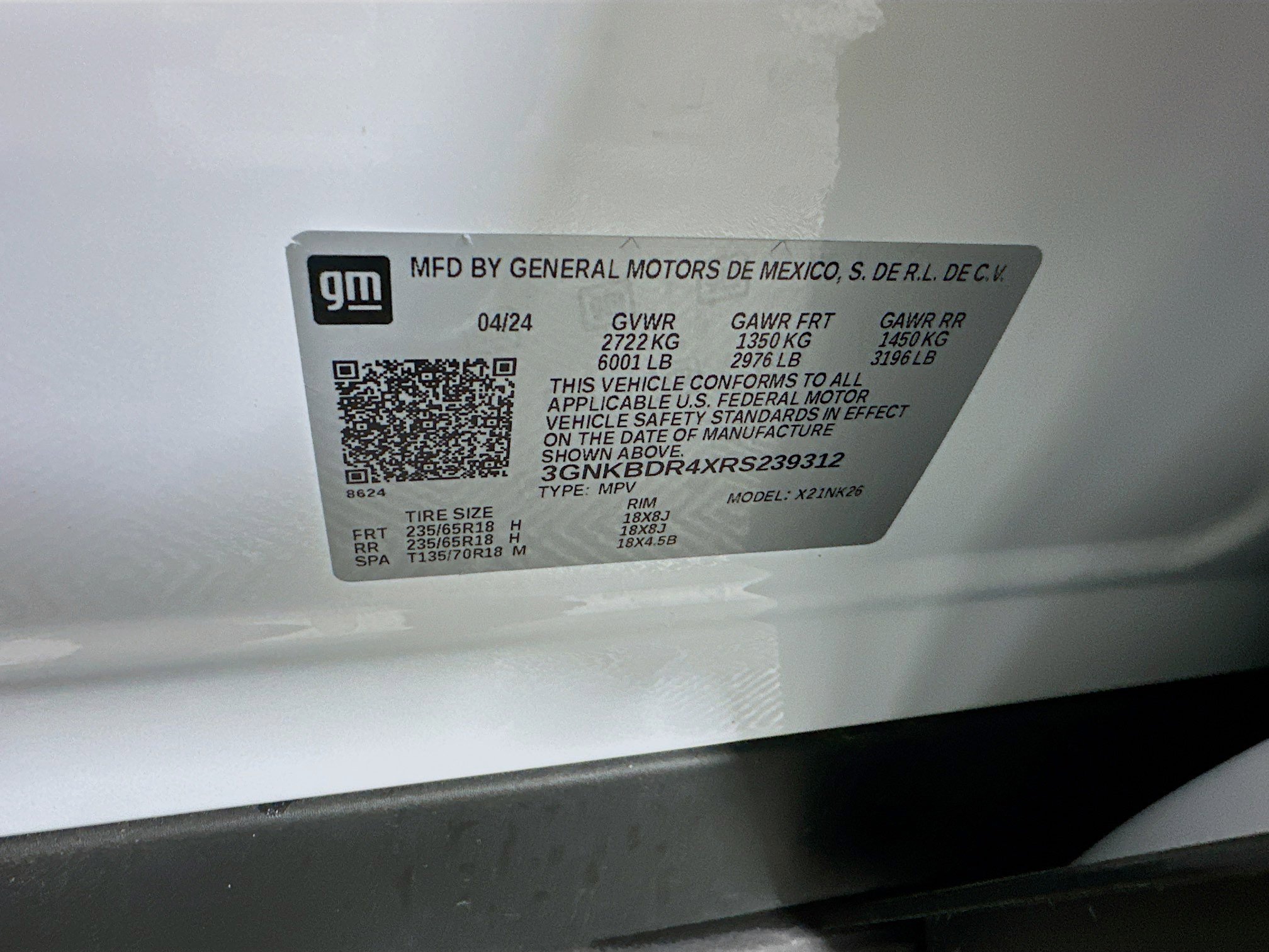 Used 2024 Chevrolet Blazer LT w/ Sound & Technology Package FWD image 12