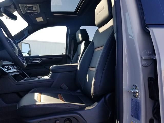 New 2026 GMC Sierra 2500 AT4 w/ AT4 Premium Plus Package image 10