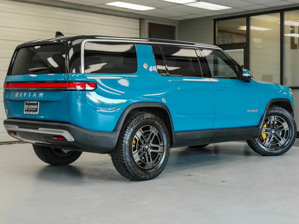 Used 2023 Rivian R1S Adventure AWD/4WD image 30