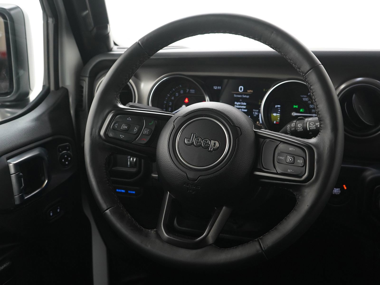 Used 2023 Jeep Wrangler Unlimited w/ Cold Weather Group image 14