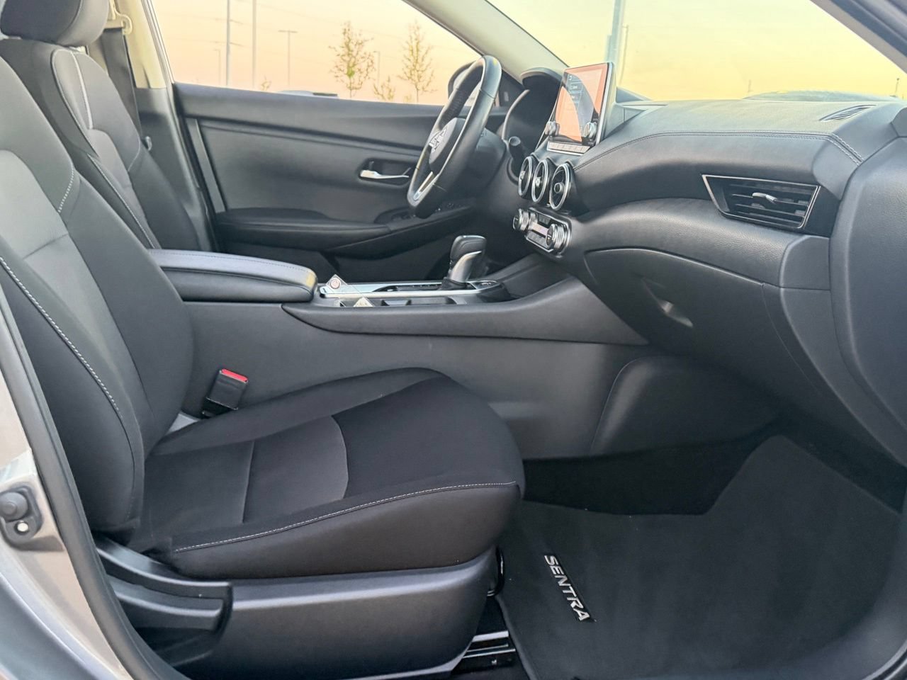 Certified 2025 Nissan Sentra SV w/ All-Weather Package FWD image 31